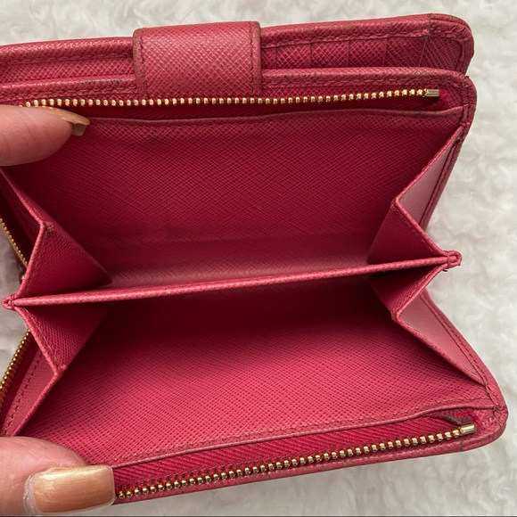 SOLD - PRADA PINK SMALL SAFFIANO LEATHER WALLET - Picture 6 of 9